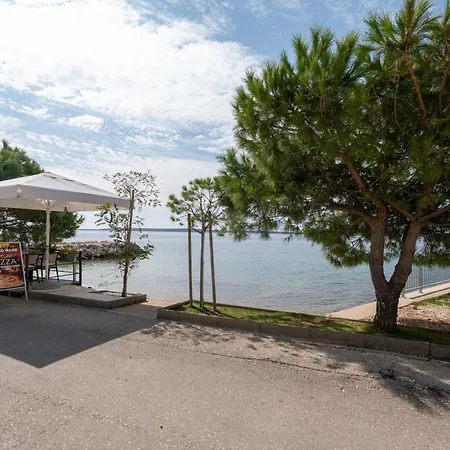 By The Sea Mandre, Pag - 6416 كولان